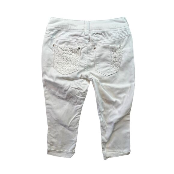 No Boundaries Capris 1 White Distressed Low Rise Denim Junior (W26L19) - Picture 14 of 16